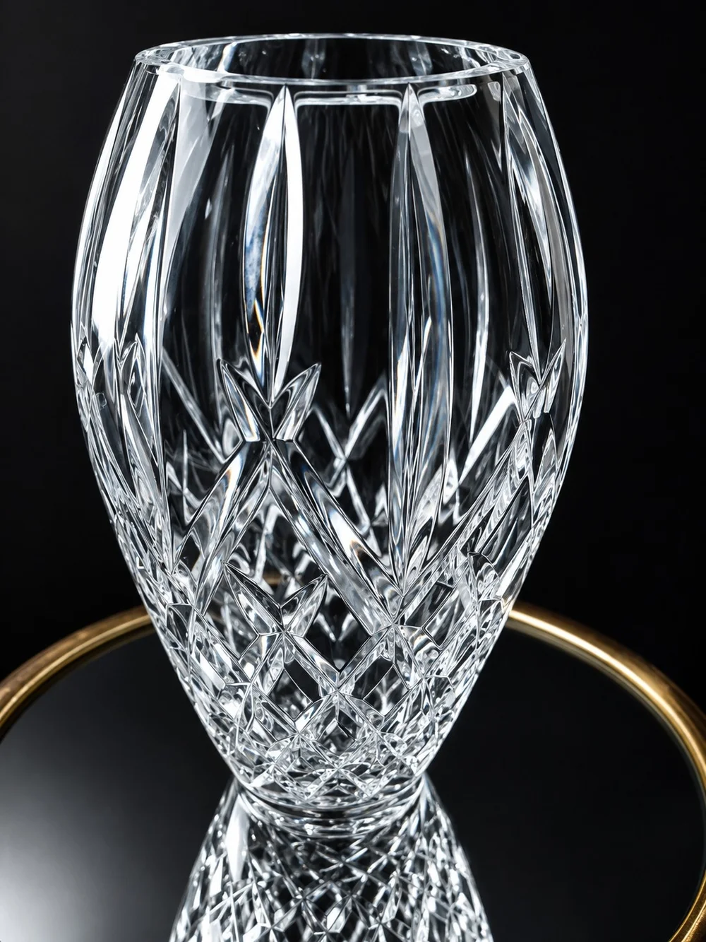 Waterford Vintage 80s Aragin Cut Lead Crystal Vase. PRISTINE